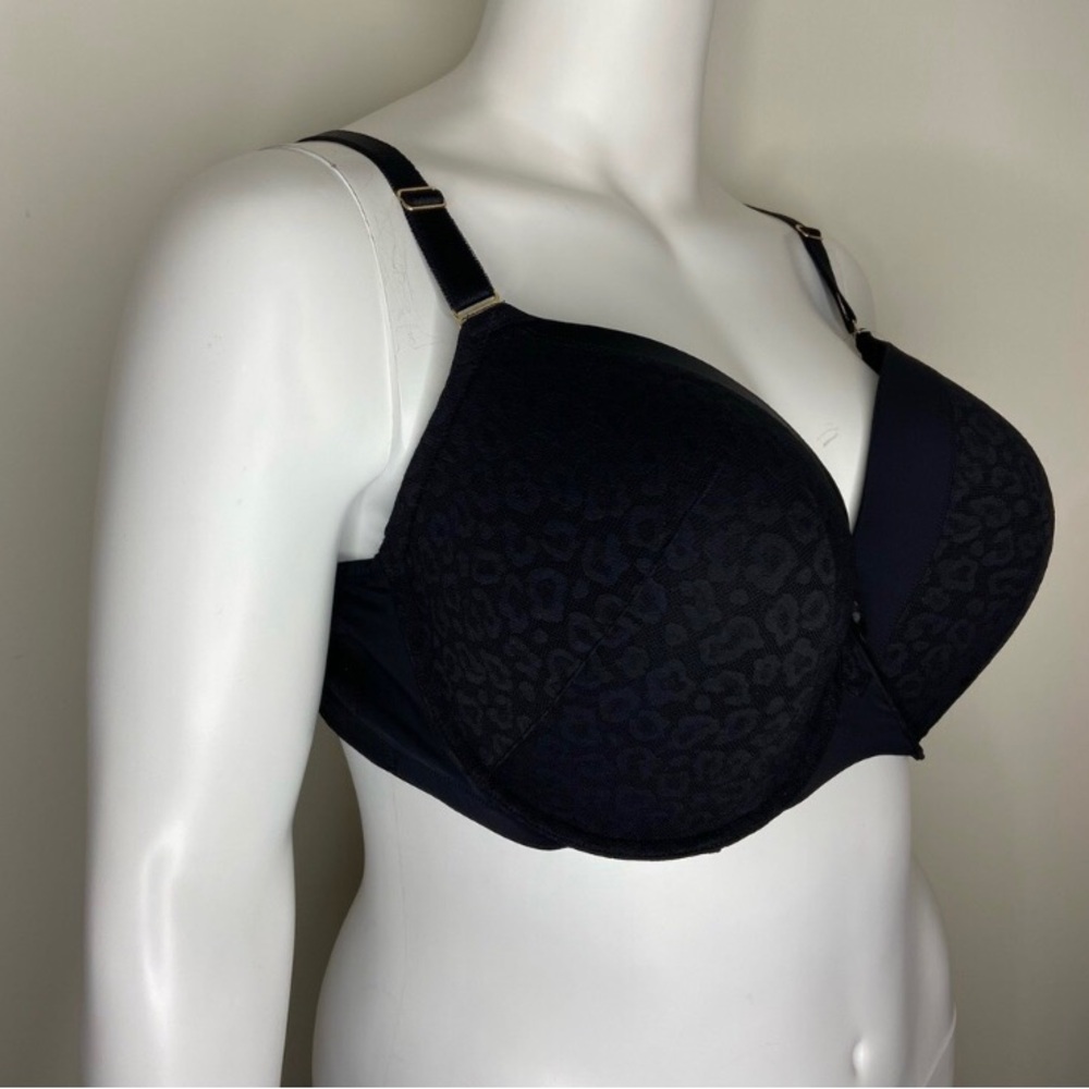 Torrid Rear Clasp Underwire Bra - Picture 4 of 9
